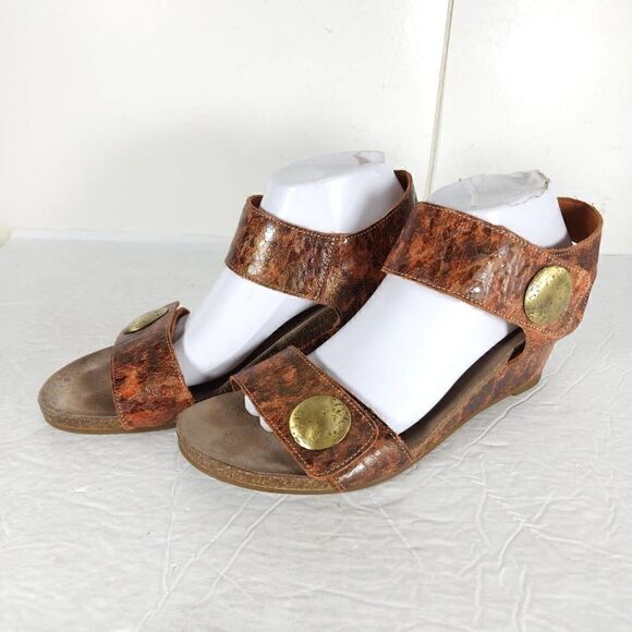 Taos Women’s Carousel EU41 US 10-10,5 Brown Leather Wedge Strappy Sandal Shoes - Picture 1 of 15